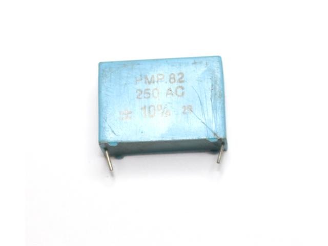 0,82UF 250VPPB27.5 - Capacitors -