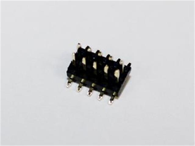 506100
