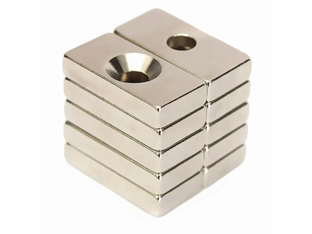 MGT MAGNET 20X10X3 + 4MM CS HOLE - Magnets -