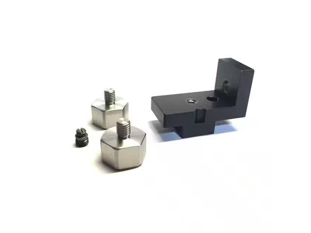REF001 - Potentiometers, Trimmers & Rheostats -